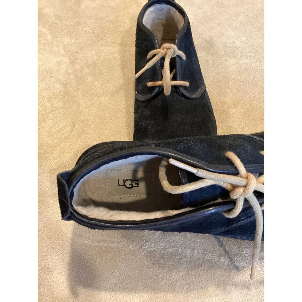 UGG Maksim Chukka Desert Boot Navy Blue with tan sole size US 9, UK 8, EU‎ 42
